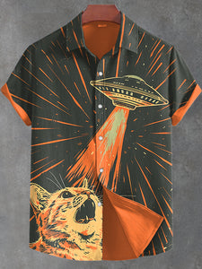 Men's Terrified Cat Meets UFO Retro Future Art Print Shirt