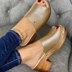 Women Comfortable Open Toed Thick Heel Clogs