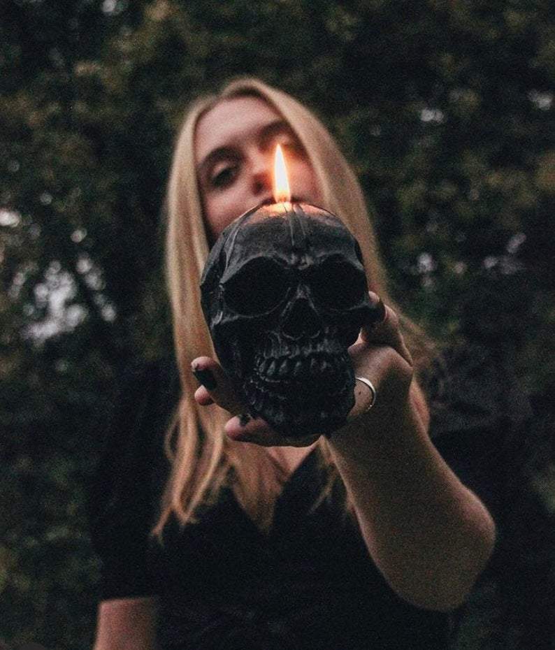 BLACK Skull Candle